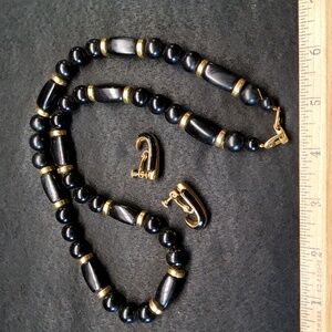 Vintage 2pc Napier Black and Gold Beaded Necklace & Earrings 24in